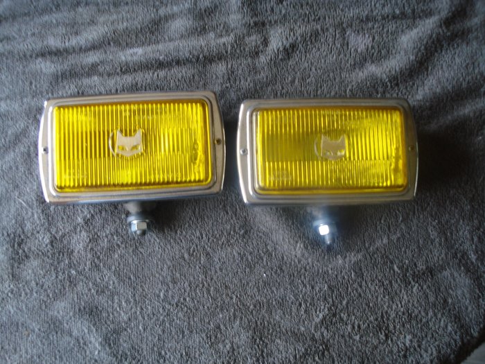 Two fog lamps of the brand SEV MARCHAL type 850 GT with a width 180 mm