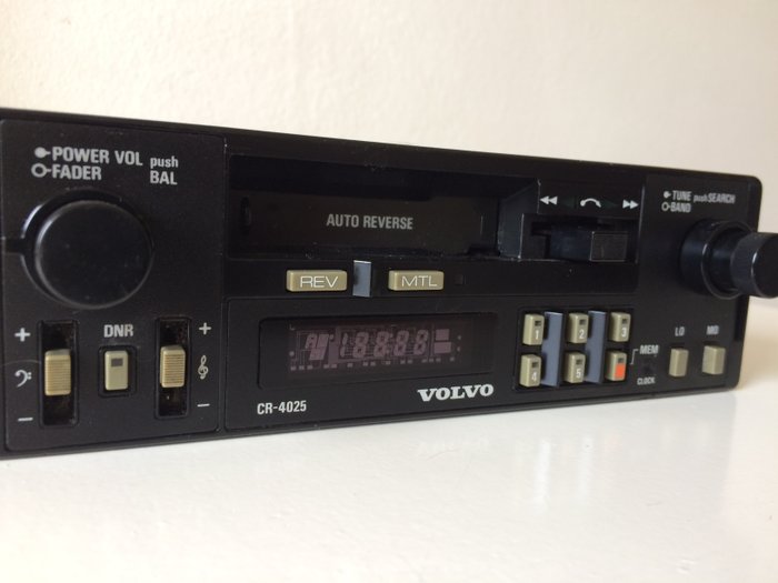 Clarion (Volvo) CR-4025 Stereo radio cassette 1990/1993