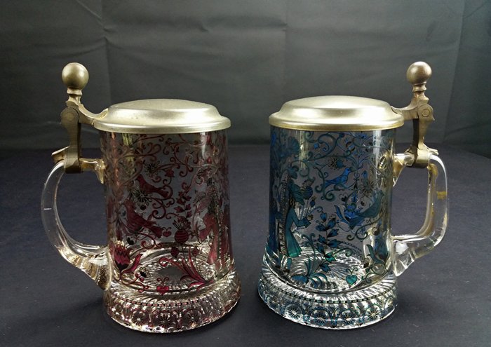 Rein Zinn - Two antique tankards in blown glass and pewter