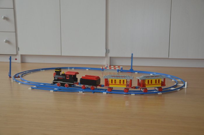LEGO - Trains - 119, 123 en 148 - Trein, station en wagon Super Train Set, Passenger Wagon & Central Station - 1960-1969 - Nederland