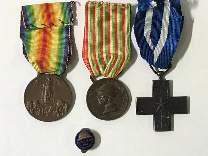 lotto medaglie commemorative prima e seconda guerra mondiale 