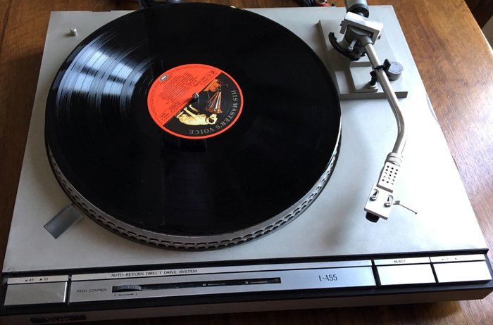 JVC L-A55 Direct Drive turntable