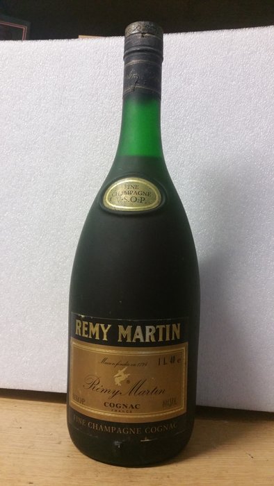 Rémy Martin - Fine Champagne Cognac V.S.O.P - 1 Magnum Bottle 1,40L