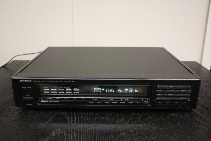 Onkyo T-4970 Integra the absolute reference tuner from Onkyo