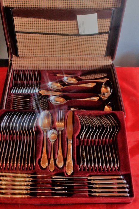 Deluxe cutlery, MAJESTIC Solingen model "PRINCESS" cutlery case 71 pieces, 12 people, 18/10 stainless steel, 23/24-karat fine gold plated, mint, new,