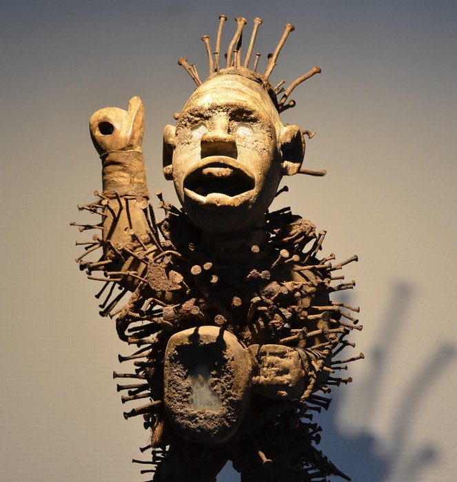 fierce power figure with nails 'nkisi nkondi' - BAKONGO or VILI - Congo