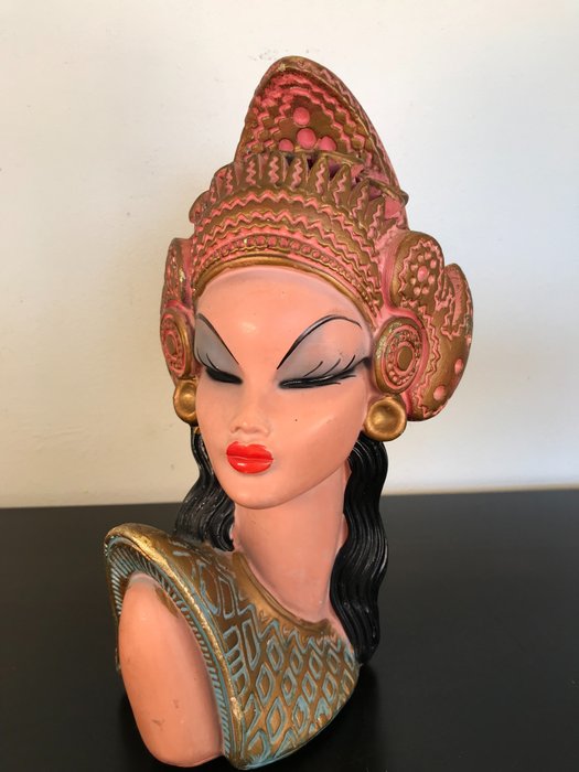 Balinese girl - By Alex, MDMG Studio MG, Tretchikoff lady ornament, signed and numbered
