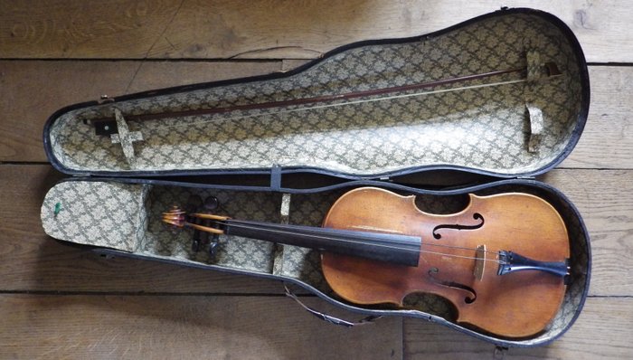 Antique Violin + Bow + Case - Nicolaus Amatus Fecit in Cremona 1630