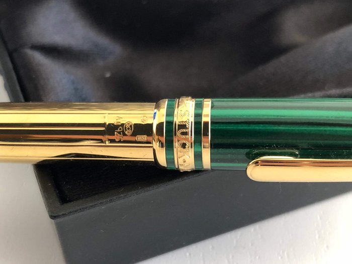 MONTBLANC Mozart green ballpoint pen