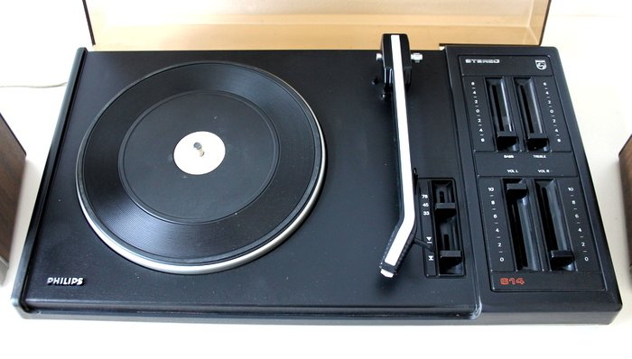 Philips turntable model 614 vintage - original with speakers - pure 1970s sound