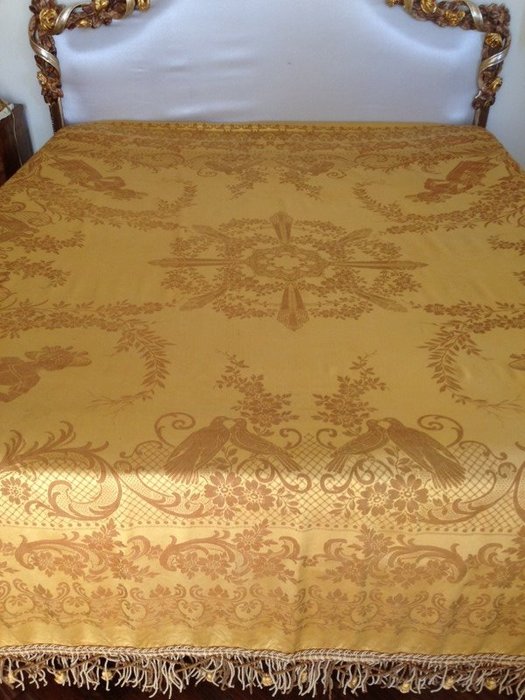 Italy, late 1800s - Antique San Leucio bedspread made with high quality gold damask silk