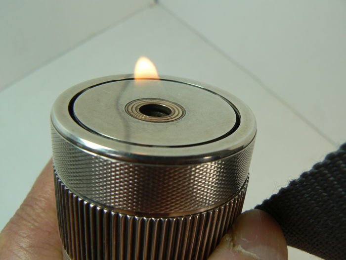 Cylindrical silver plated Dupont table lighter