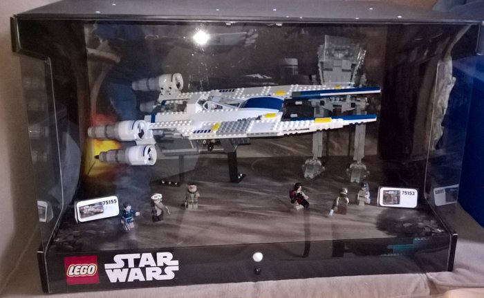 Star Wars - 75155 + 75153 - Lego Shop Display containing Sets 