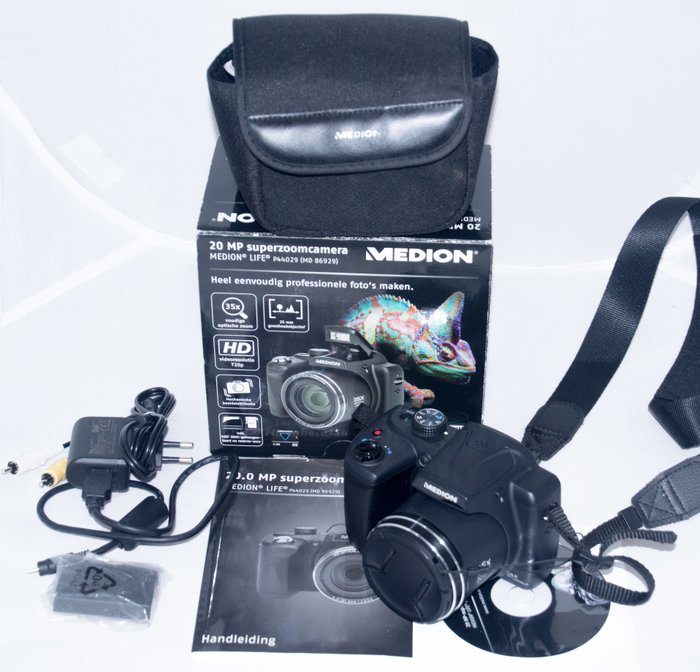 Medion Super Zoom camera 20 MP, 4.5-157.5 mm (35 x optical zoom)