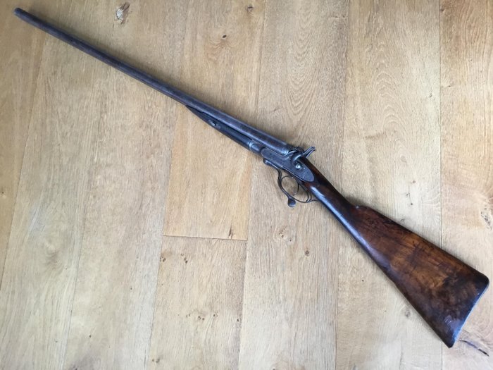 BEAUTIFUL EXEMPT ANTIQUE DOUBLE-BARREL HUNTING RIFLE