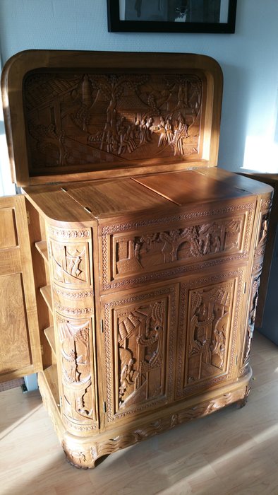 Chinese hand-carved bar cabinet - China - 2nd half 20th century