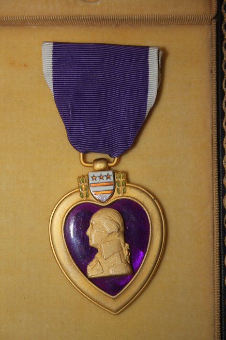 "Purple Heart" award for soldiers of the U.S. Army - WW2