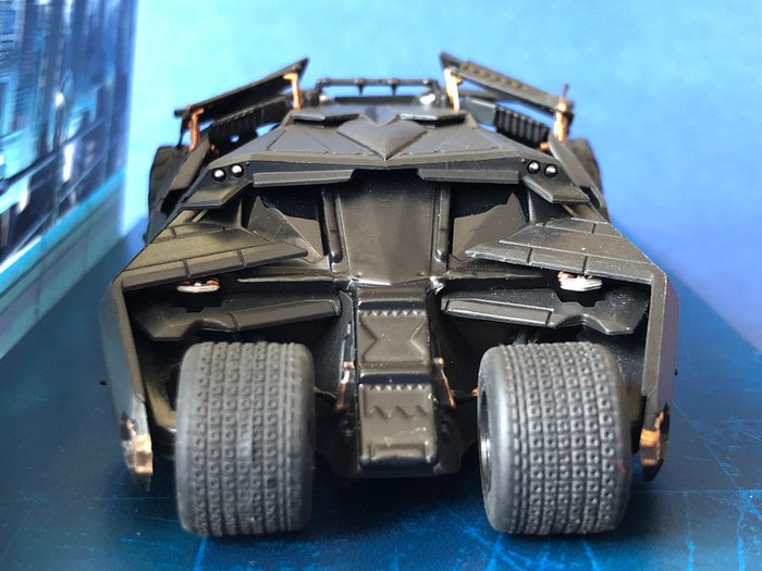 Batman Automobil 1/43 Druckguss " Tumbler " Dark Knight Batmobile Batman Beginnt 