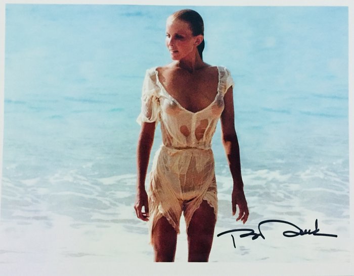 Bo Derek - Authentic Signed Autograph in Amazing Photo ( 20 x 25 cm ) - With Certificate of Authenticity by Bo Dereck