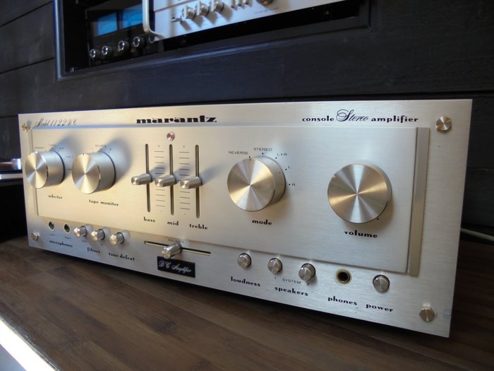 Rare Vintage Marantz 1122 DC Audiophile Integrated Amplifier from 1977 Reviewed and tested