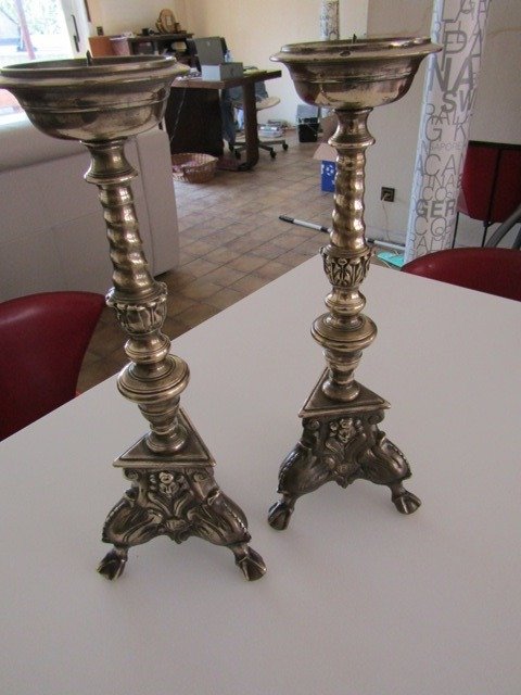 2 bronze / brass church candlesticks ILS - 1699