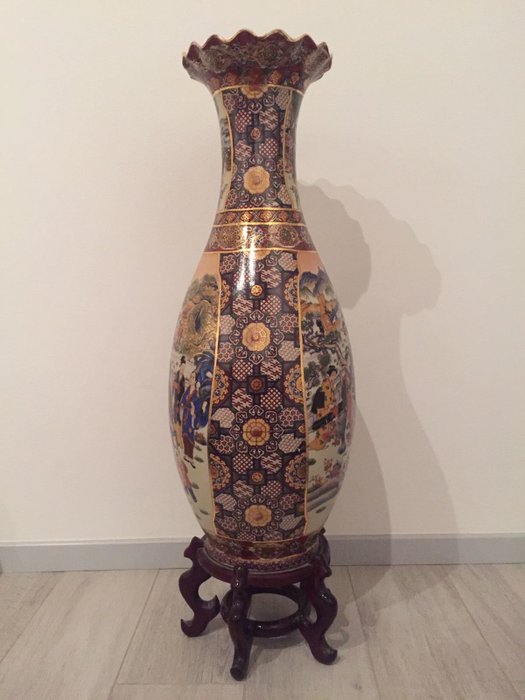 Original Royal Satsuma Chinese vase - China - Second half of 20th century