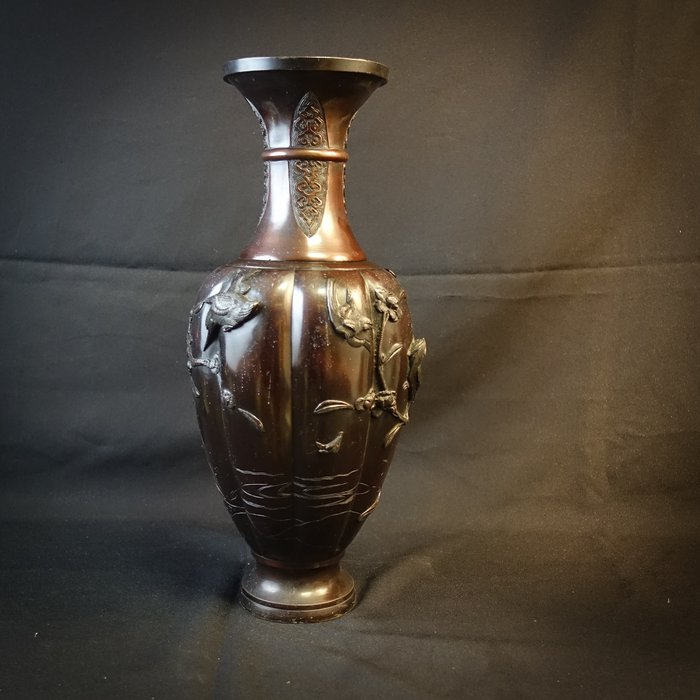 Bronze decorative vase - Marked 'Dai Nippon Kyoto Murakami zo' 大日本京都村上造 - Japan - ca. 1900 (Meiji Period)