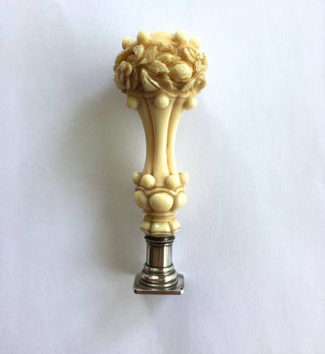 Exceptional seal in ivory and silver France/Dieppe - Chales X/Louis Philippe period - Mid-19th century