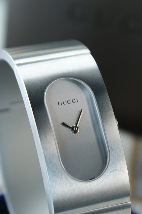 gucci watch and bracelet