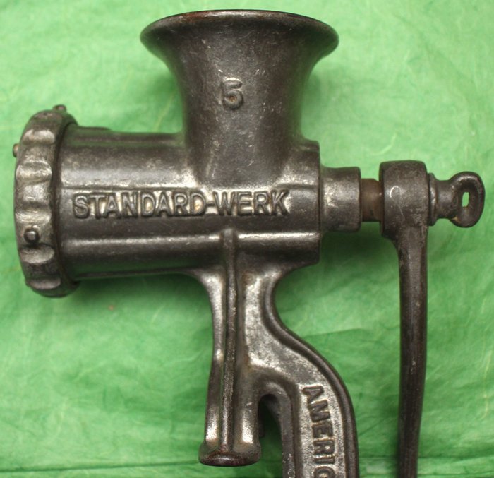 Americ. System - meat grinder - “Standard Werk 5” 1920s
