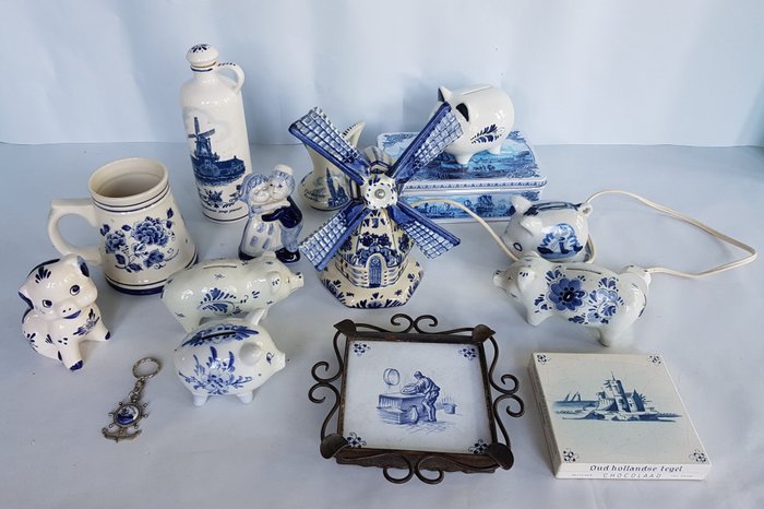 Large collection of 15 pcs. original Dutch Delftware and related items - including Rare items