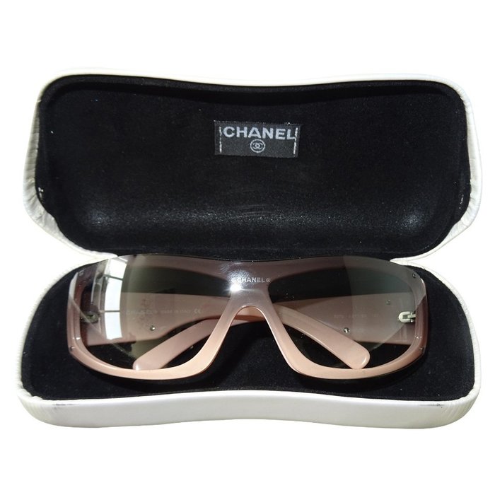 Chanel - pink rare sunglasses - Catawiki