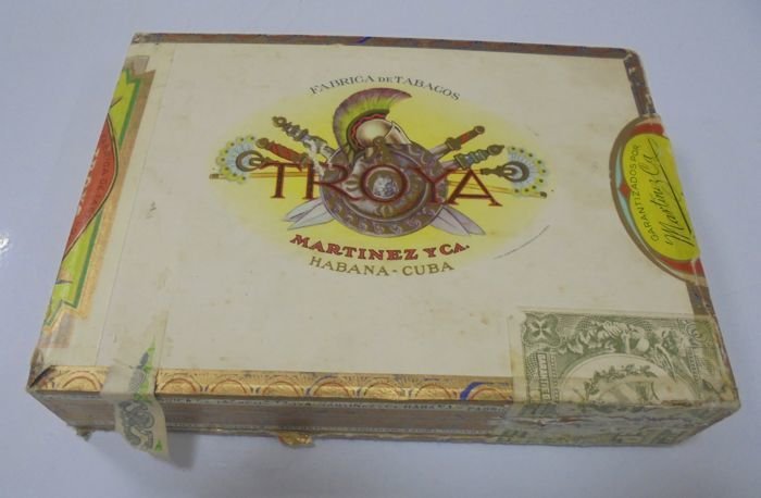Cigar box. Habanos. Troya. Martinez and ca. Cuba. 25 universal