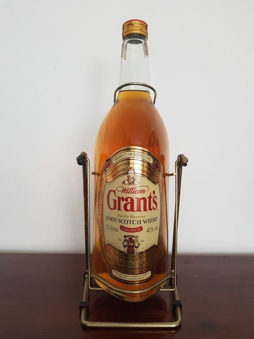 Grant's blended scotch - 3 liters in display stand
