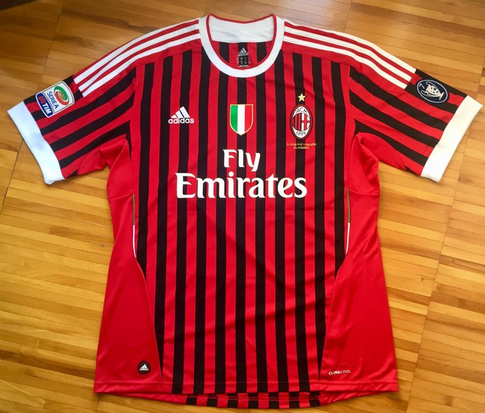 A.C. Milan Football Jersey Season 2011/12 Alexandre Pato Autographed by Pato/El Shaarawy/Galliani - Official Champions League Final scarf Istanbul 2005