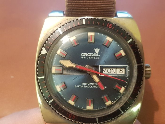 Cronel  - SWISS CRONEL AUTOMATIC 25 J AUTOMATIC DIVERS WATCH - Herre - 1970-1979