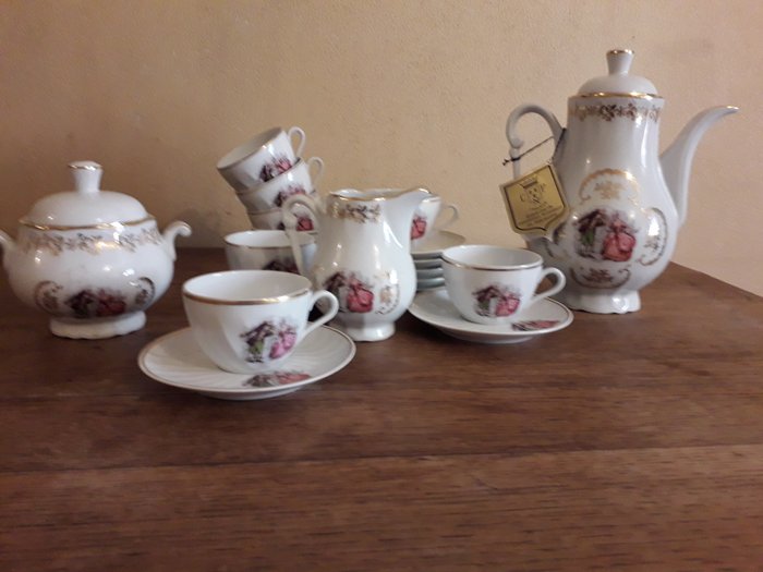 Chauvigny porcelain coffee set