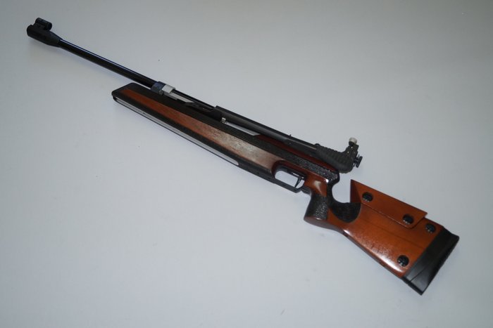 Anschutz 2001 - match air rifle