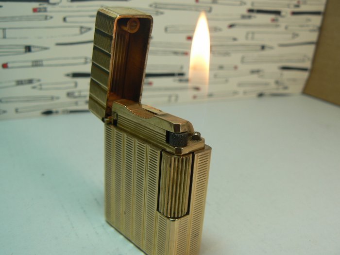 Gold-plated Dupont lighter, Prince de Galles line - Catawiki