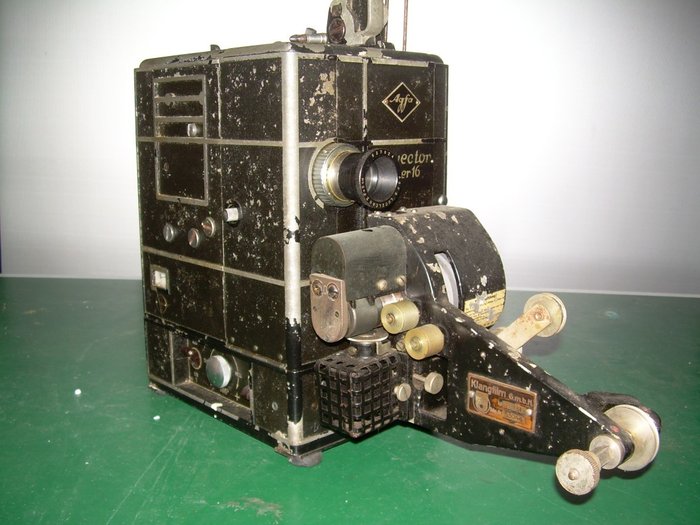 Geluidsfilmprojector Agfa Movector Super 16 Ton uit 1935