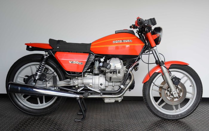 Moto Guzzi - V 50 II - 500 cc - 1979