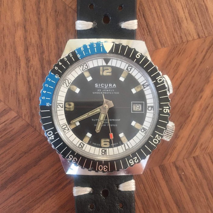 vintage Sicura diver watch from 1970’s