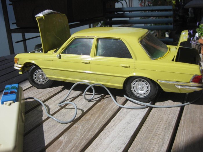 Models/ Toys - GAMA - Mercedes Benz 450 SE    W116 - 1972-1972 (1 items) 