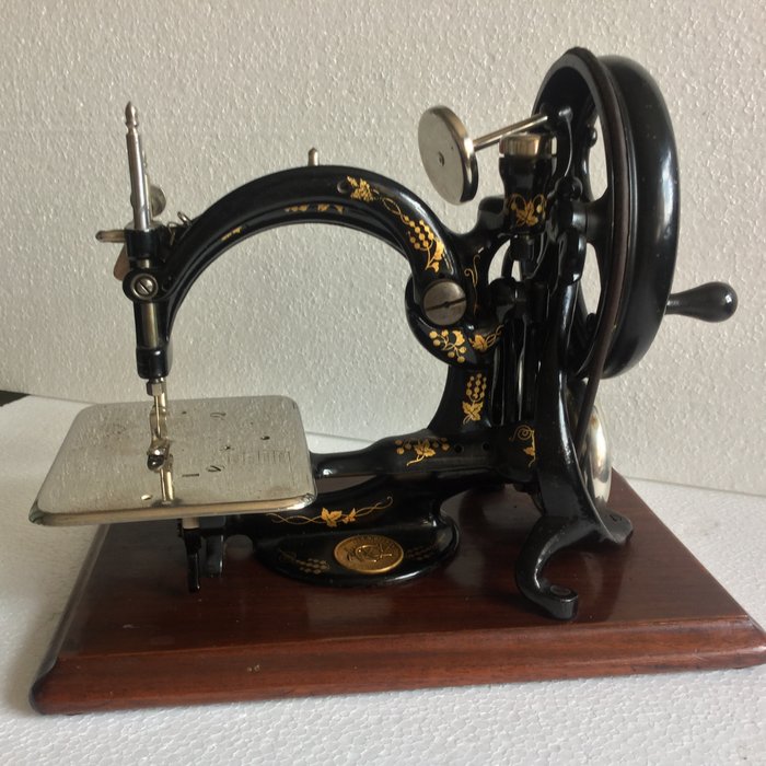 Gibbs machines sewing and wilcox Willcox &