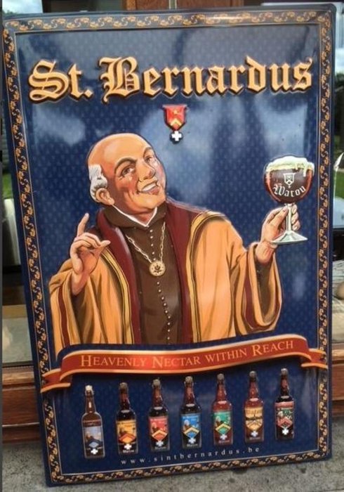 Prachtig reclamebord in reliëf van brouwerij Sint-Bernardus (Watou)