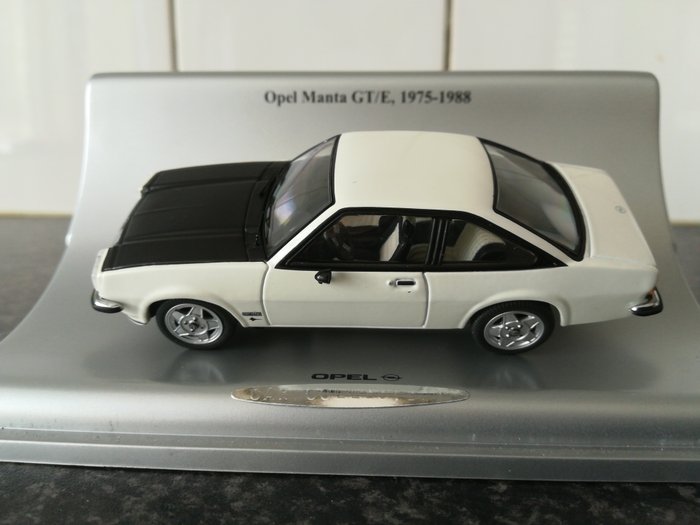 im Blister Opel Manta B Coupe`/ Schuco Massstab 1:43 1975-1988 