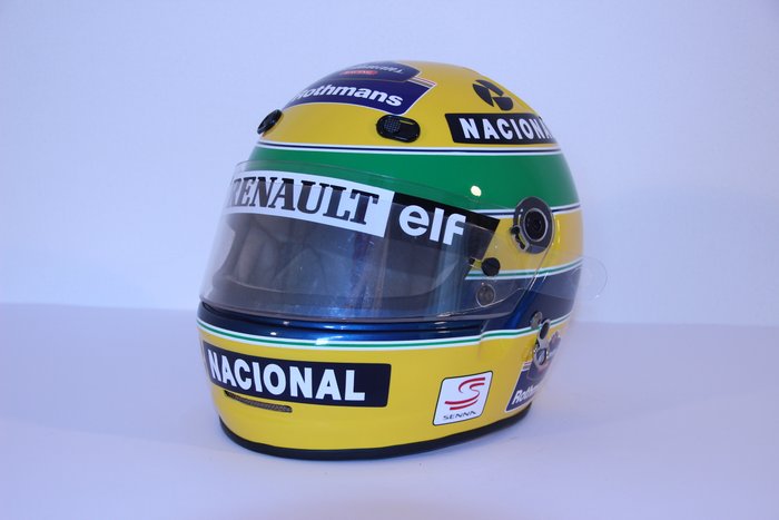 Ayrton Senna - Formula 1 - display/demo helmet
