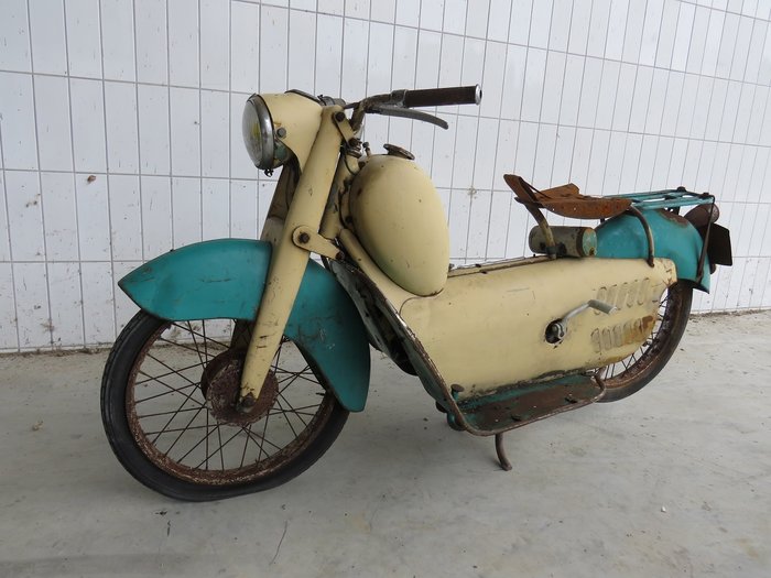 sulky  - Sulky Riva sport scooter. 99 CC AMC Mustang. - 100 cc - 1953