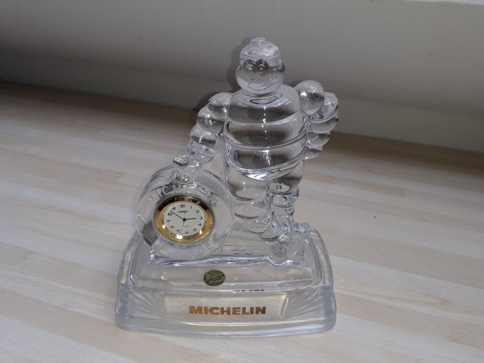 Michelin Bibendum - Cristal d’Arques clock