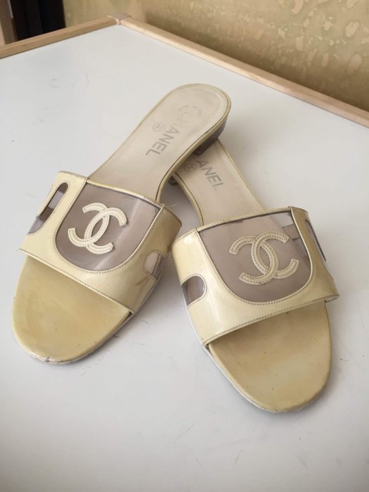Chanel shoes 39/2 ** no minimum price ** - Catawiki